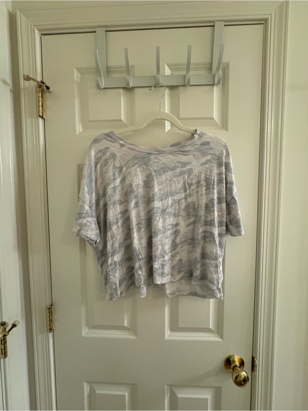 Old Navy Light Gray Camo Crop Top